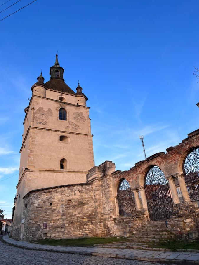 Luxury Live * Kamianets-Podilskyi