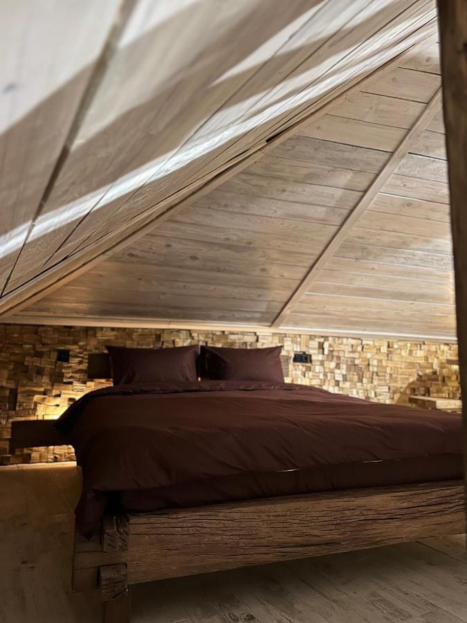 Luxury Live Kamianets-Podilskyi